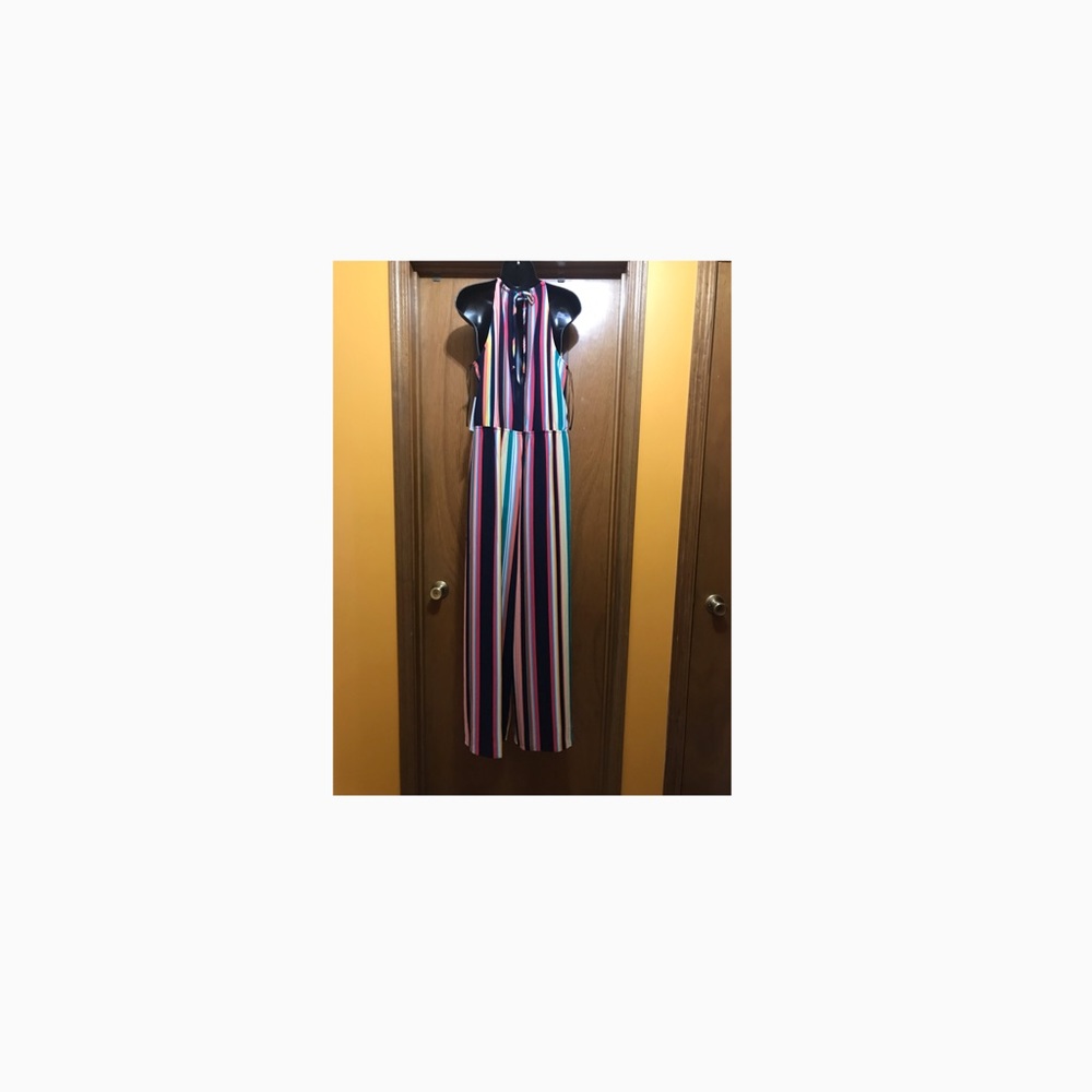 Jumpsuit - Picture 5 of 8